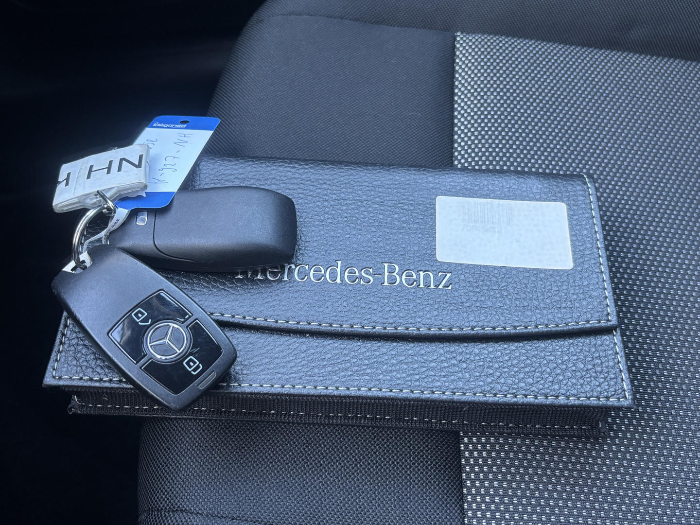 Mercedes-Benz Mercedes-Benz