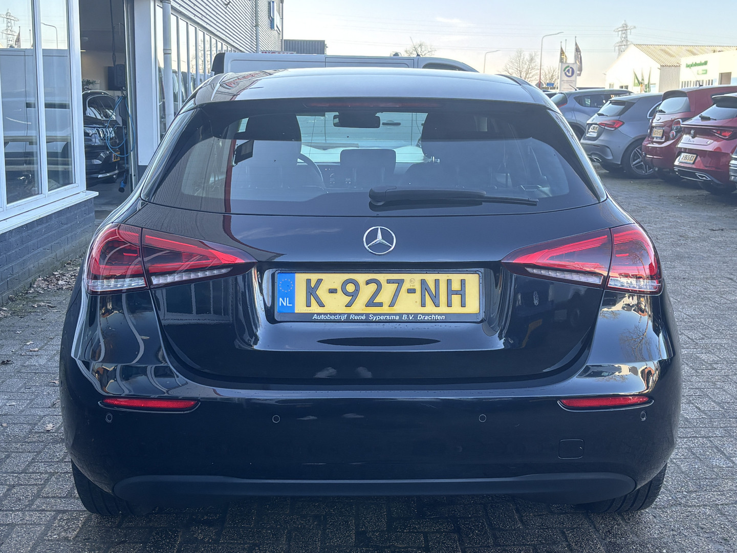 Mercedes-Benz Mercedes-Benz