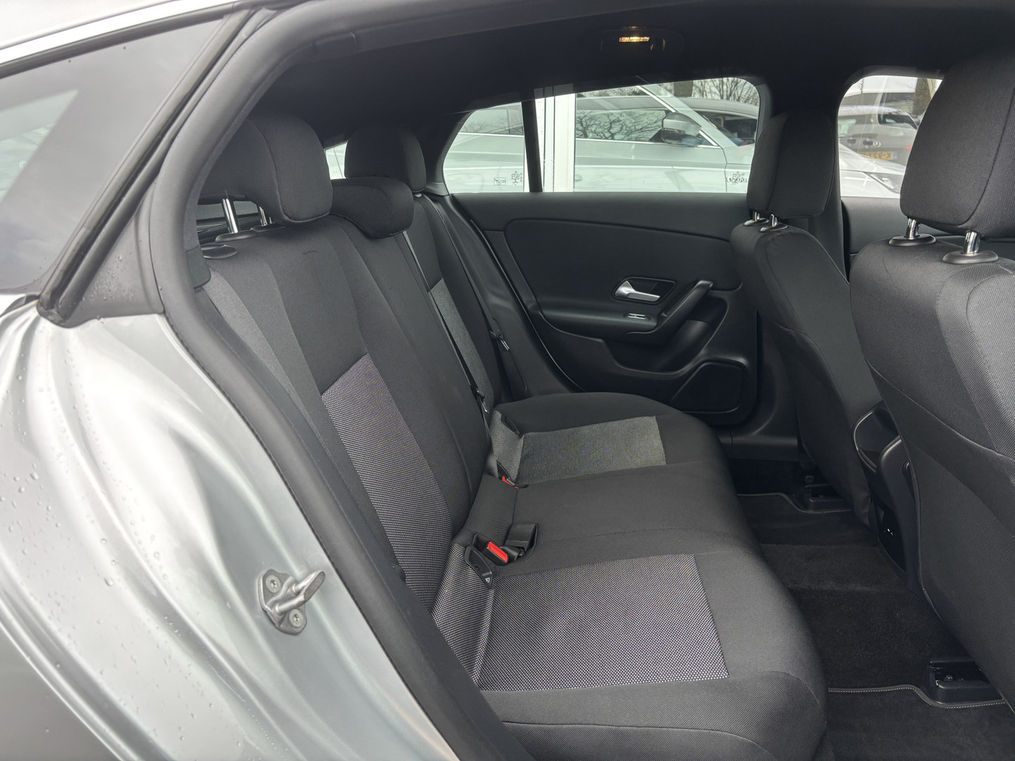 Mercedes-Benz Mercedes-Benz