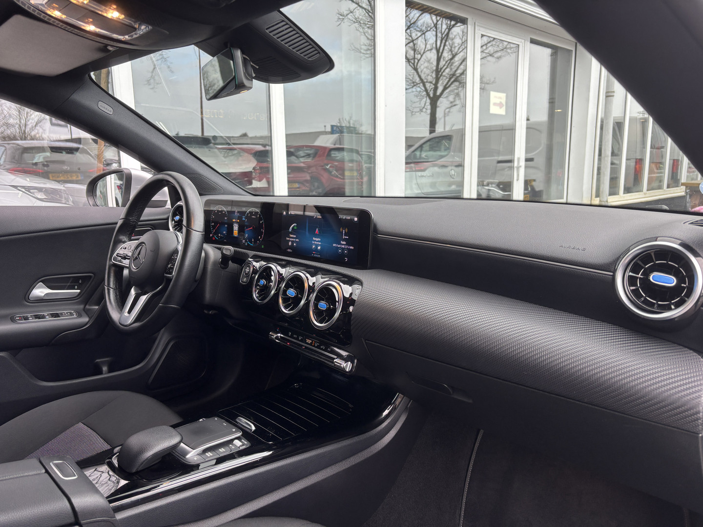 Mercedes-Benz Mercedes-Benz