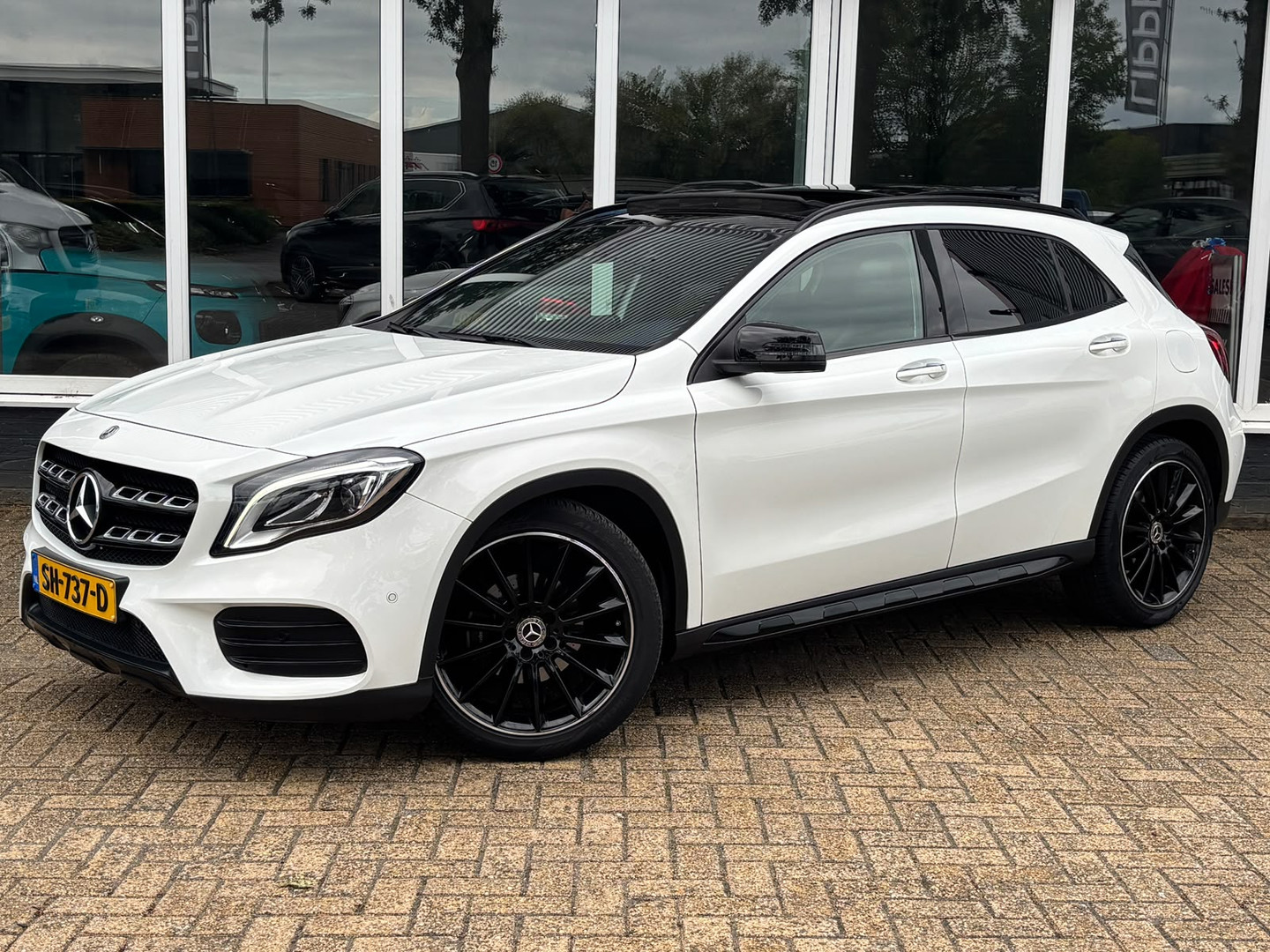 Mercedes-Benz