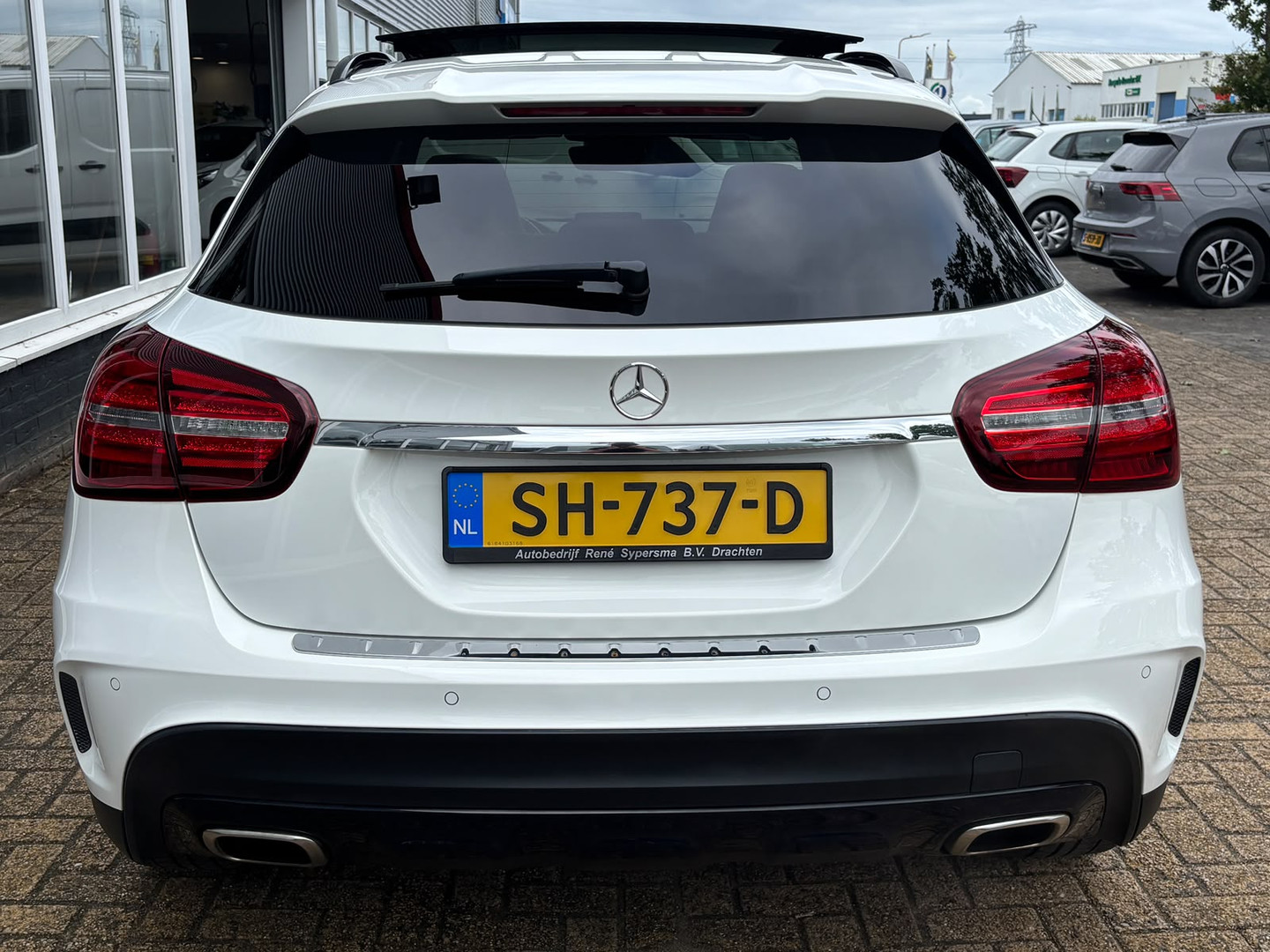 Mercedes-Benz