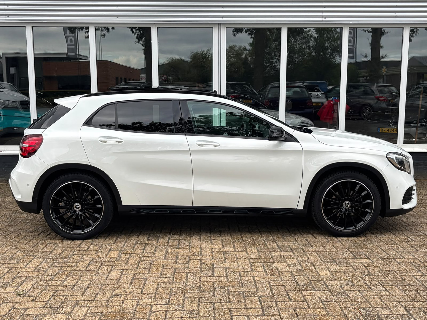 Mercedes-Benz