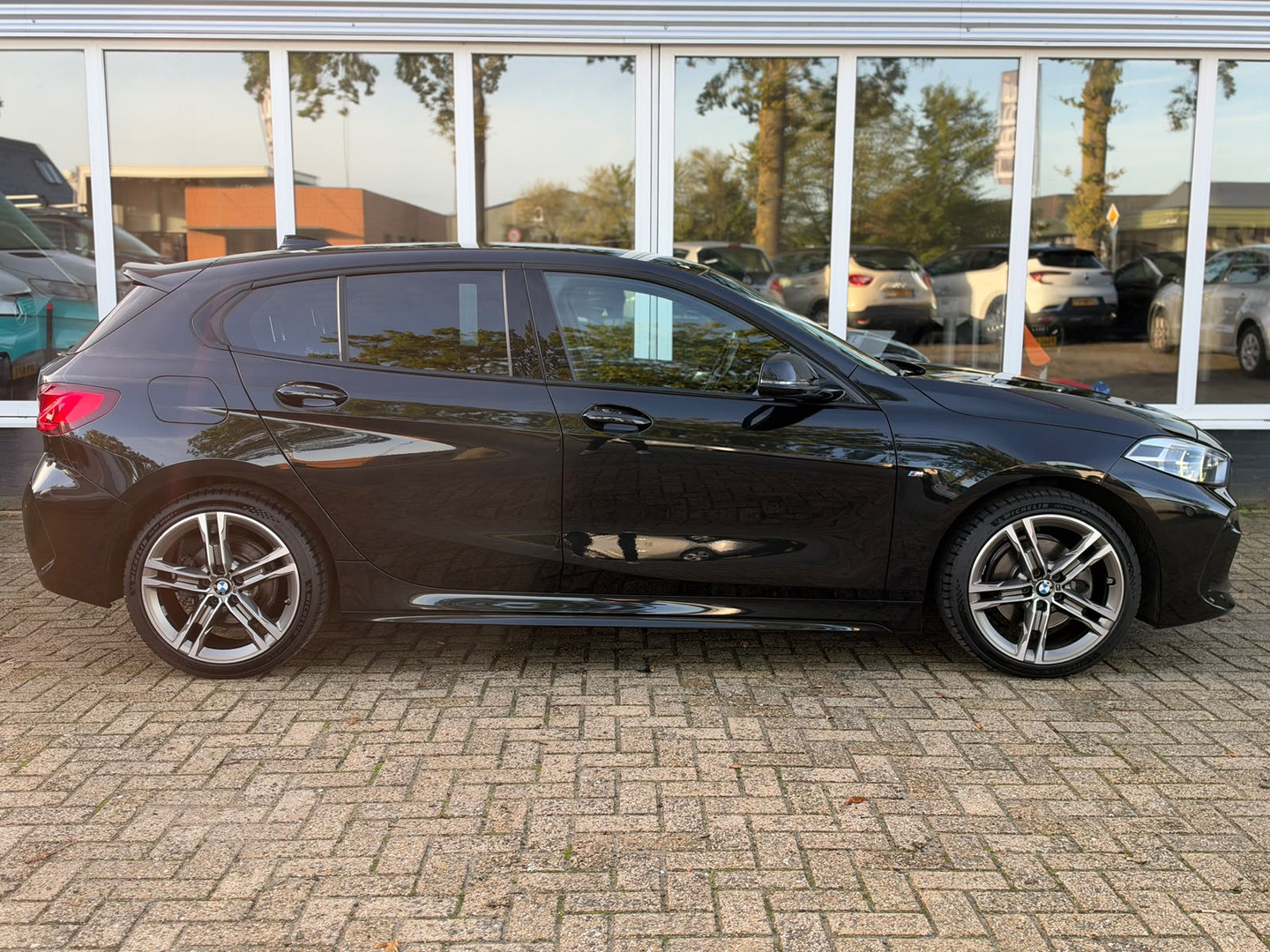 BMW BMW