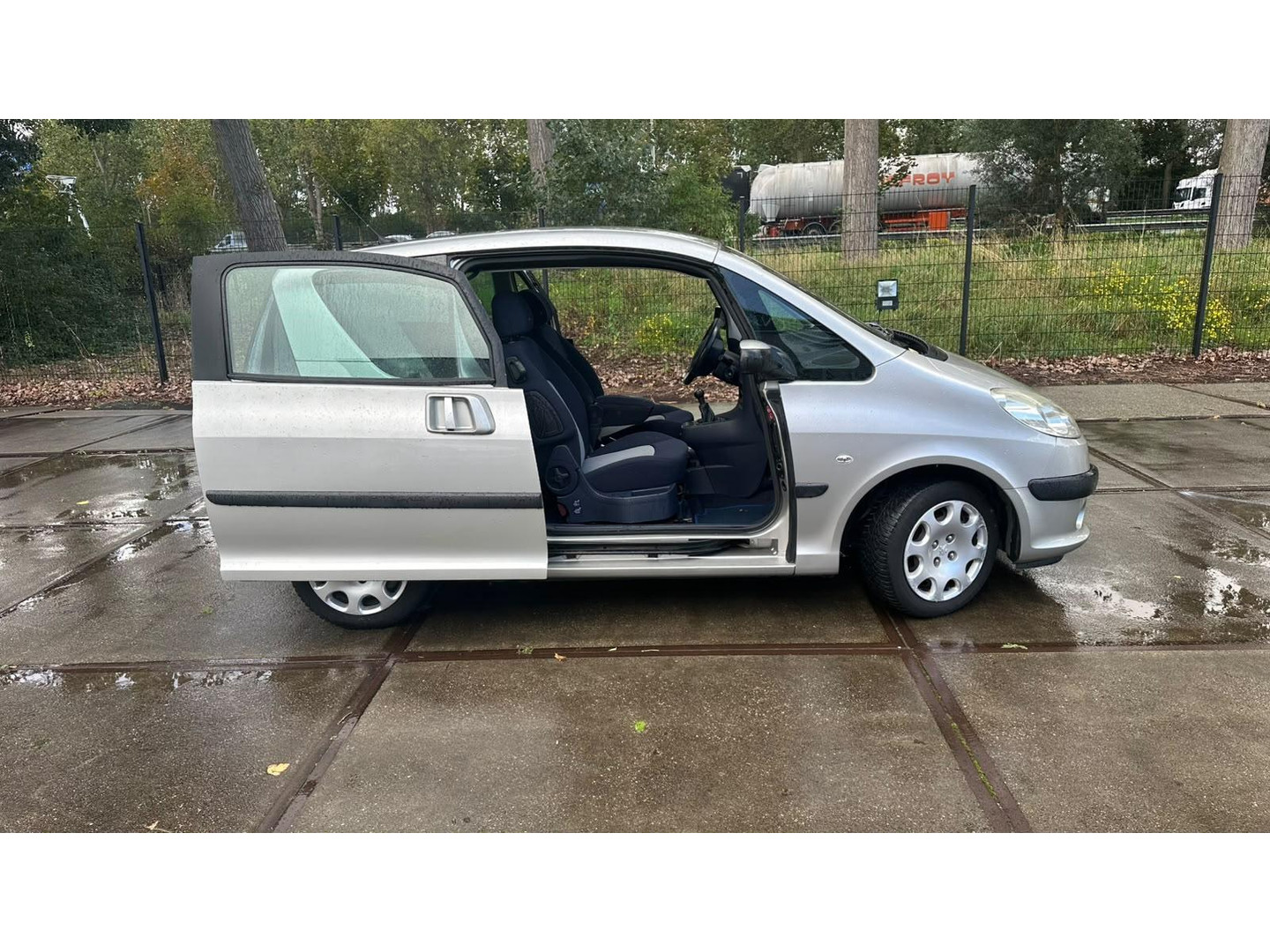 Peugeot Peugeot