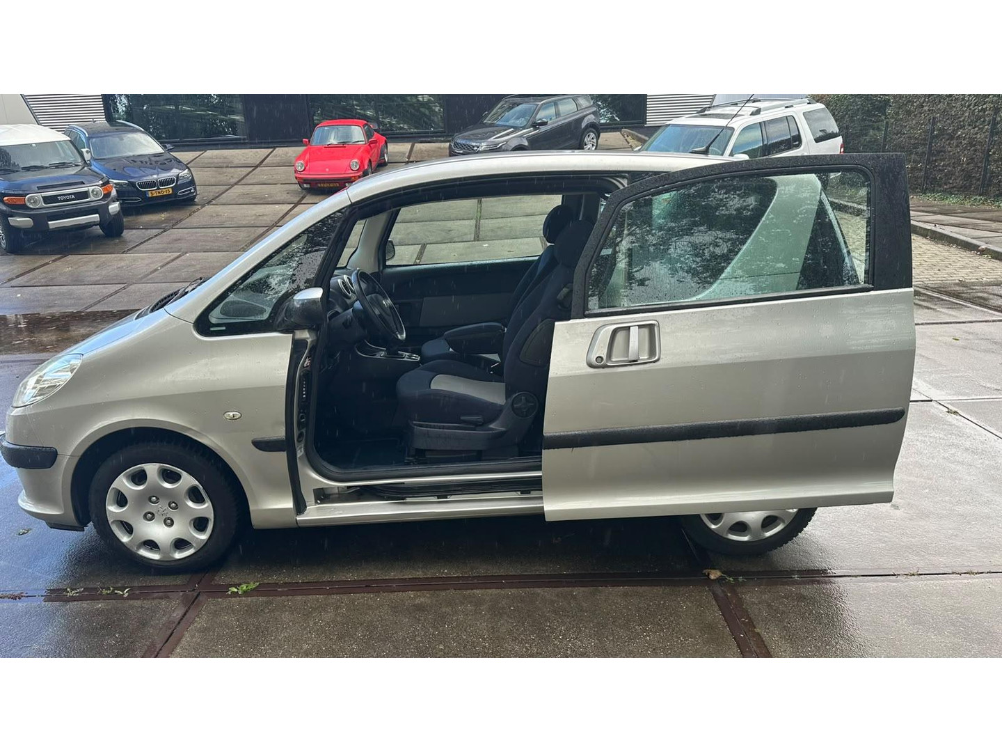 Peugeot Peugeot