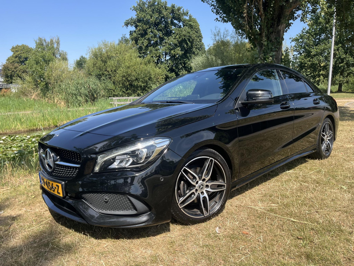 Mercedes-Benz Mercedes-Benz