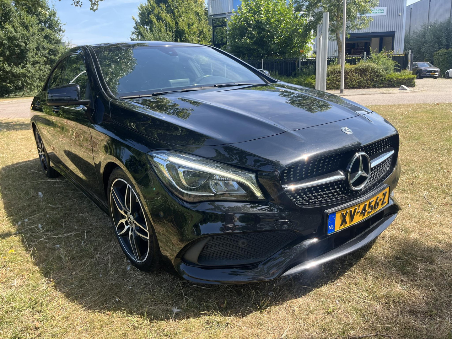 Mercedes-Benz Mercedes-Benz