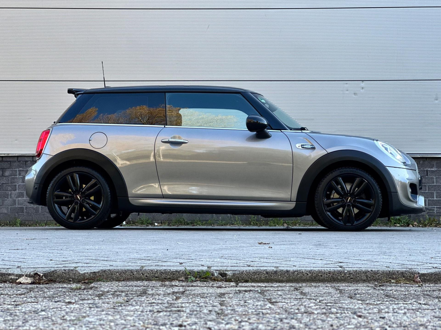 MINI