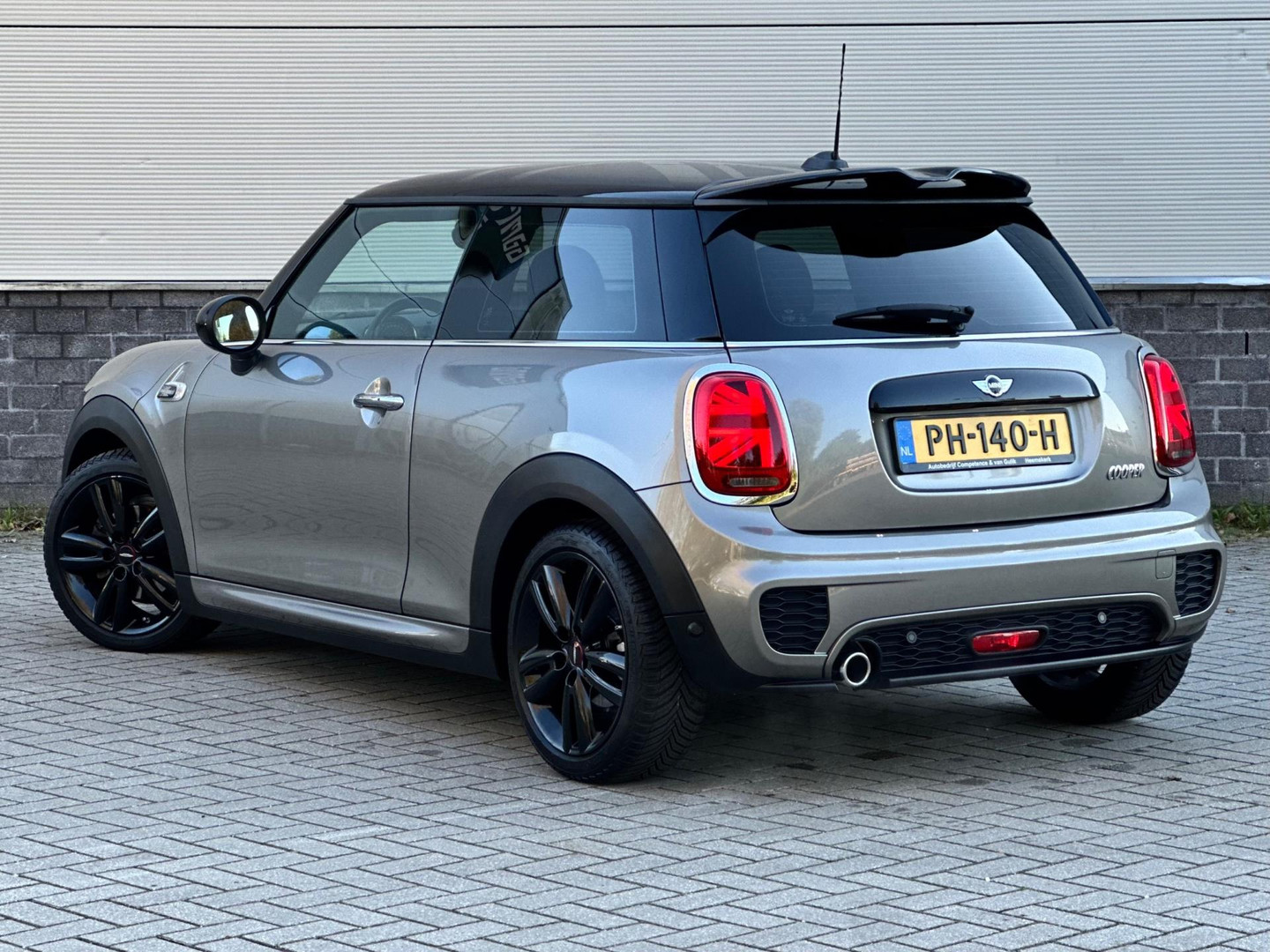 MINI