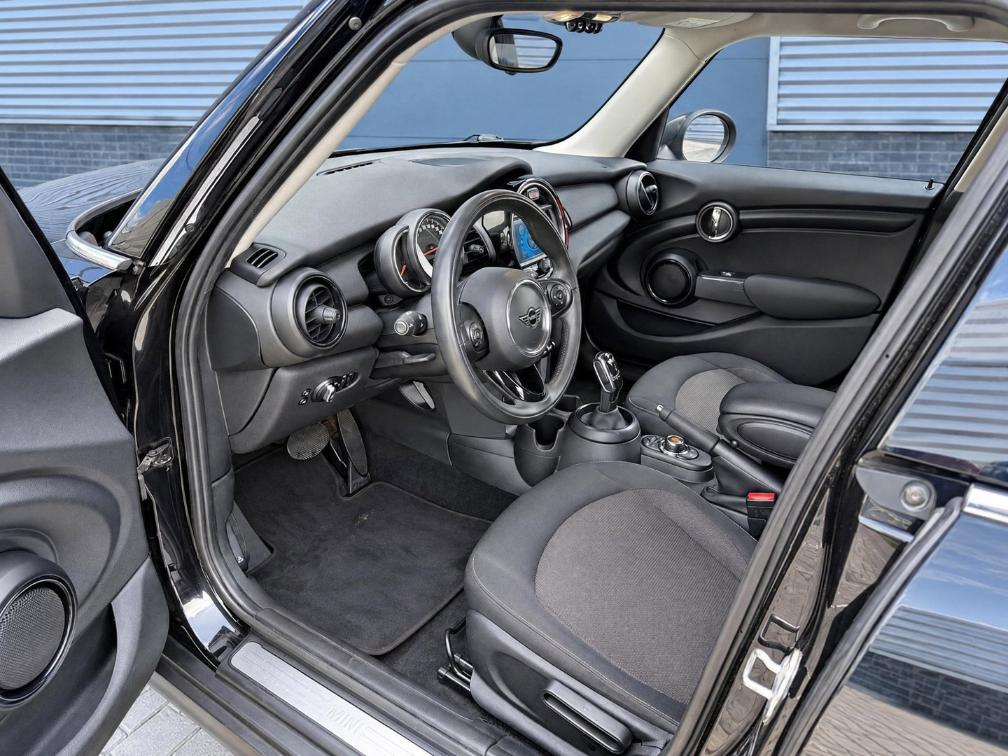 MINI