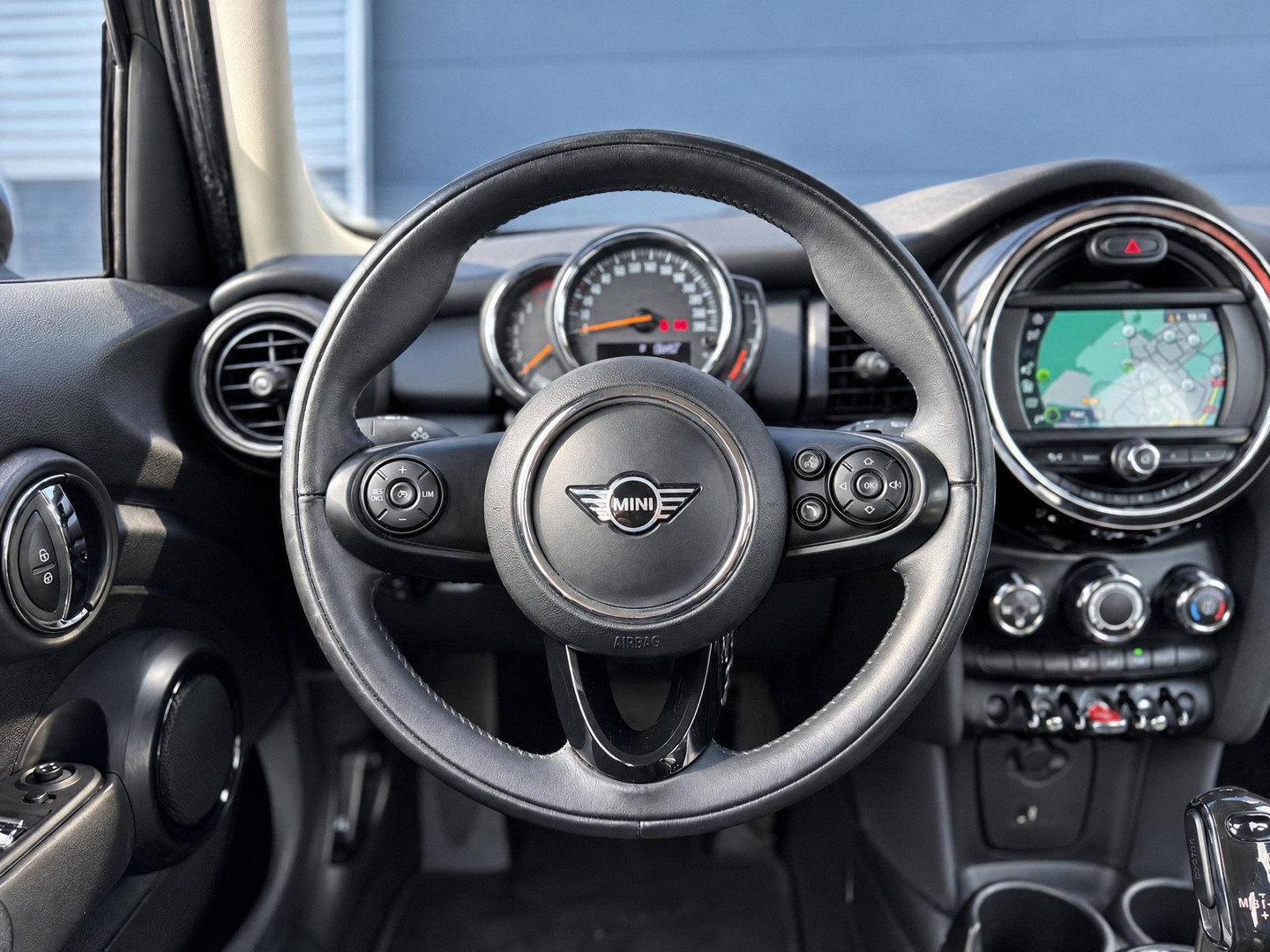 MINI