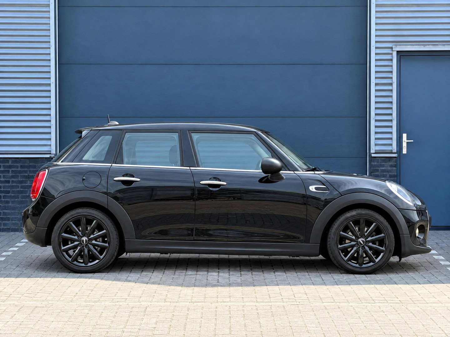 MINI