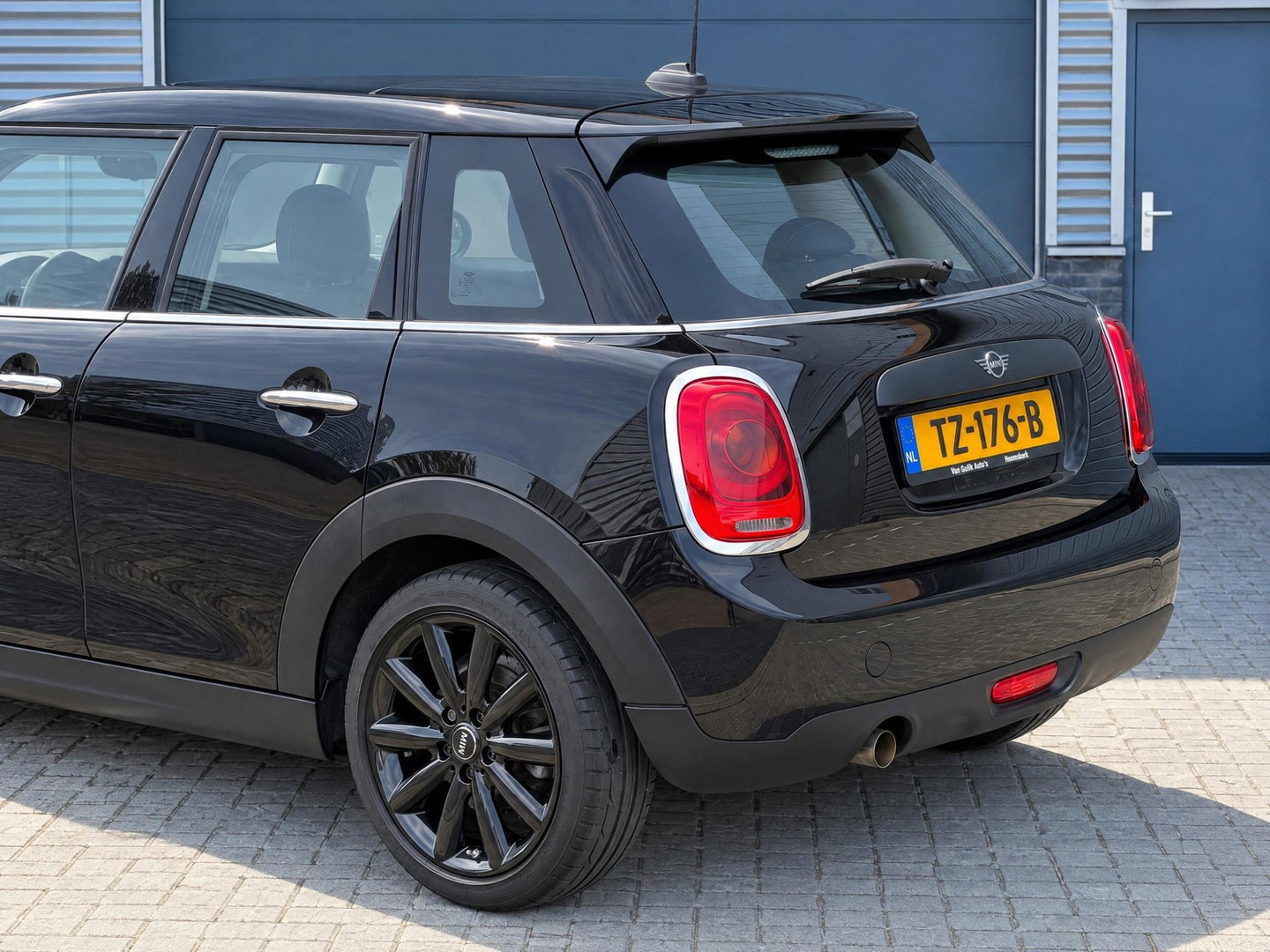 MINI