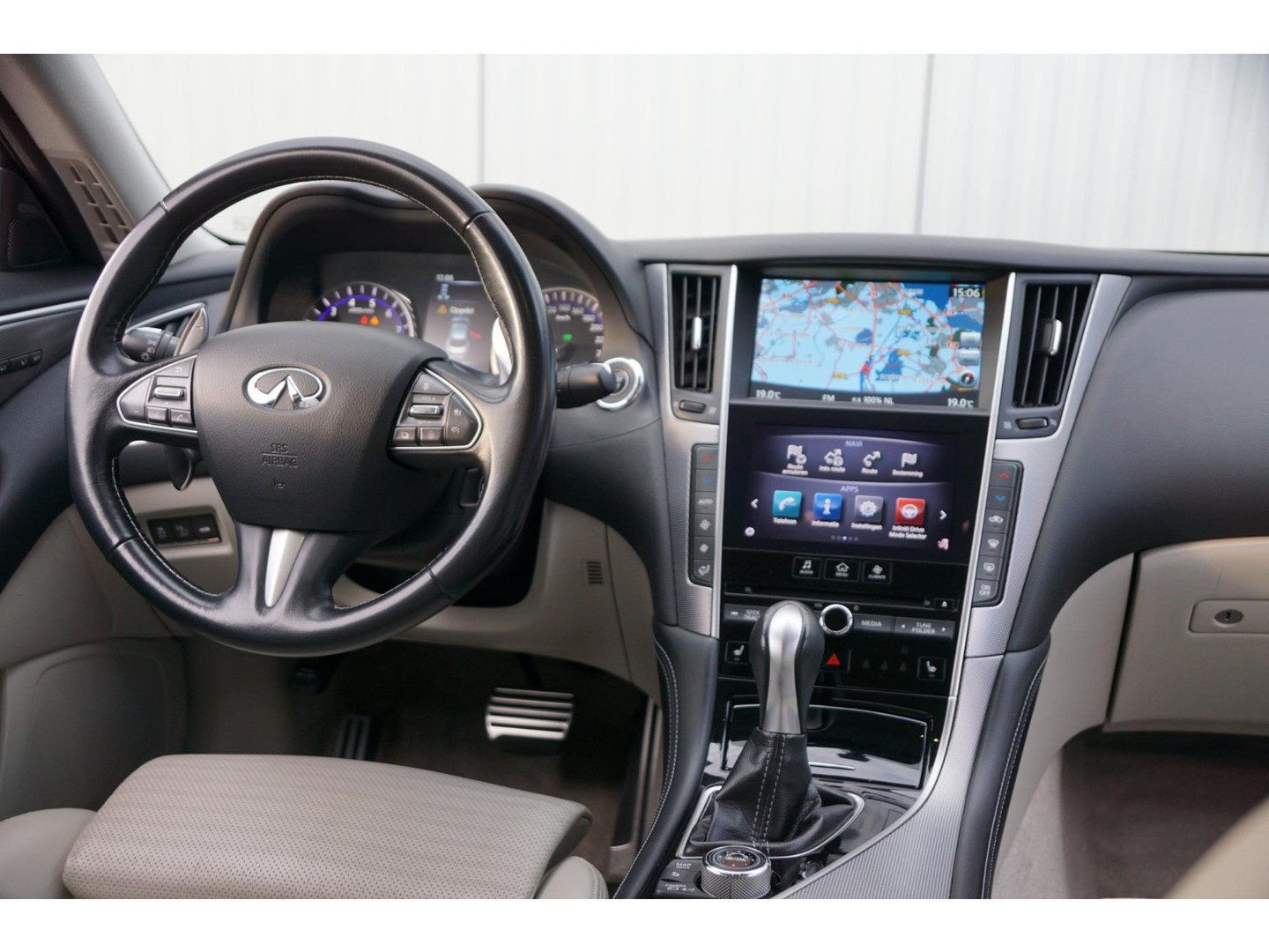 Infiniti