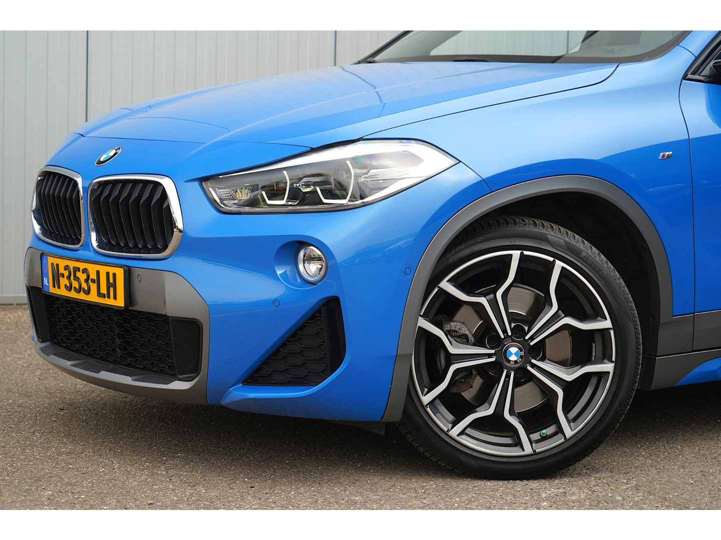 BMW BMW