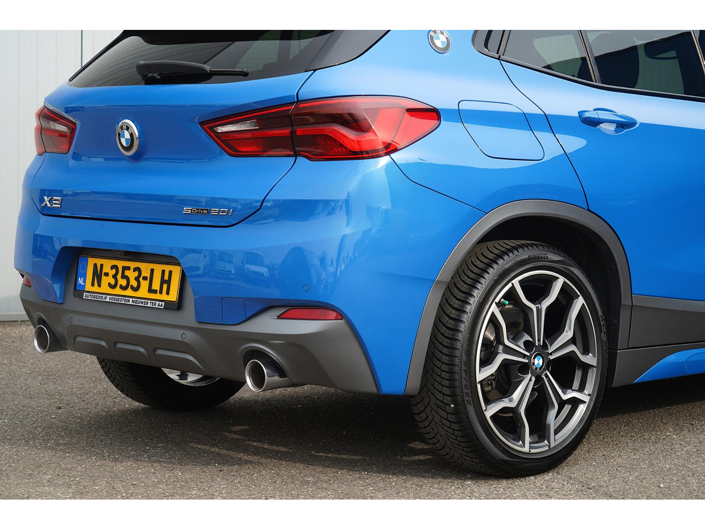 BMW BMW
