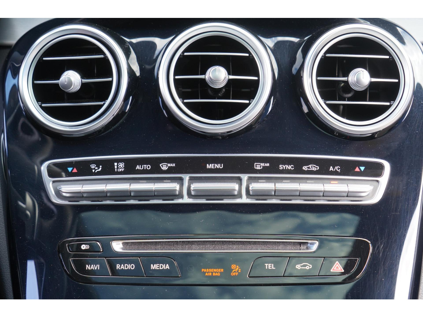 Mercedes-Benz Mercedes-Benz