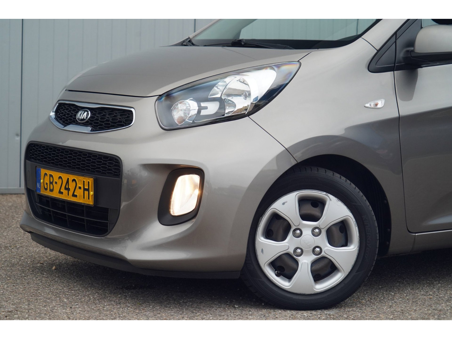 Kia
