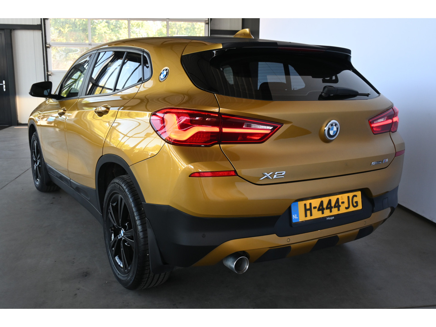 BMW