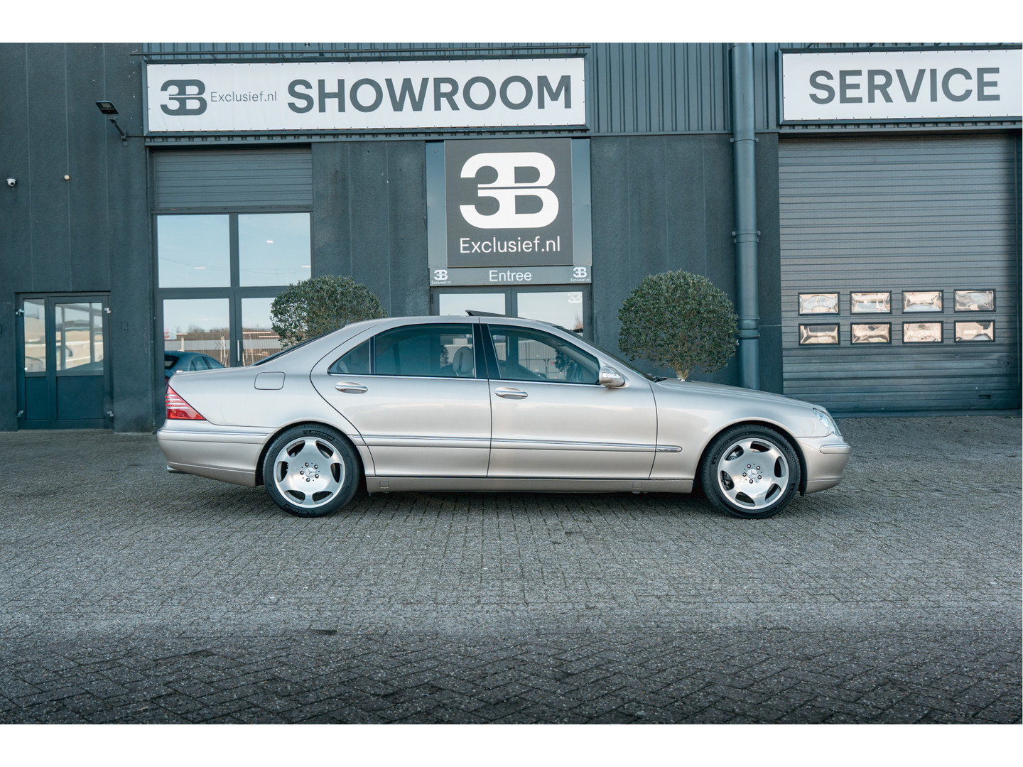 Mercedes-Benz
