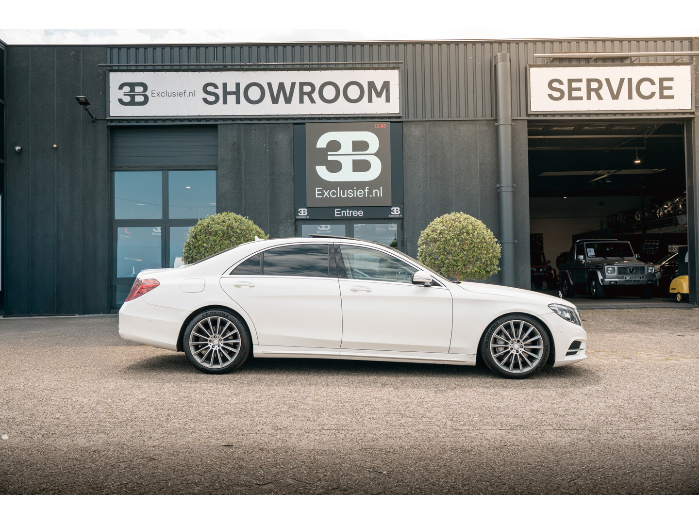 Mercedes-Benz