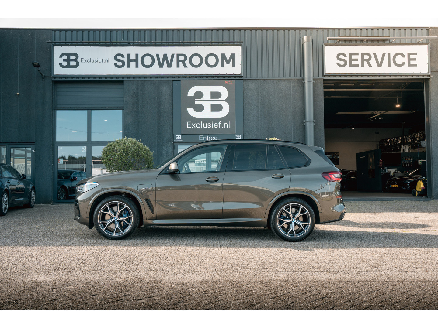 BMW