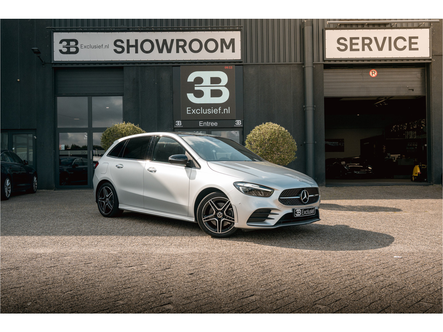 Mercedes-Benz