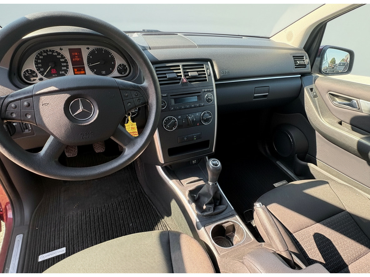 Mercedes-Benz Mercedes-Benz