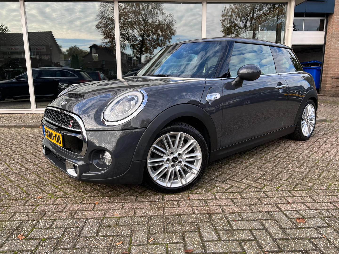 MINI