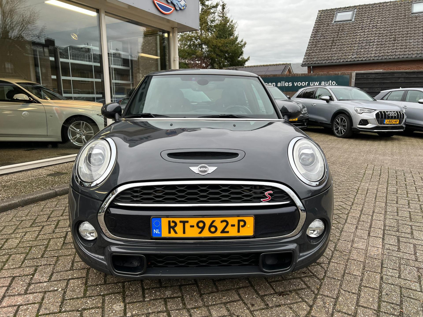 MINI