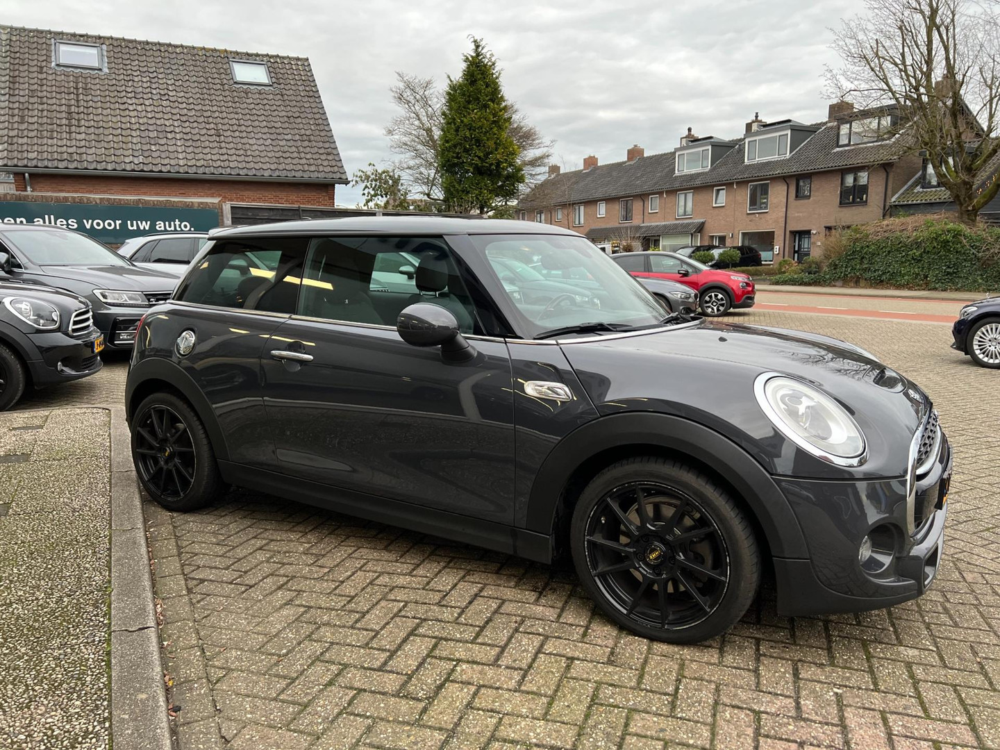 MINI