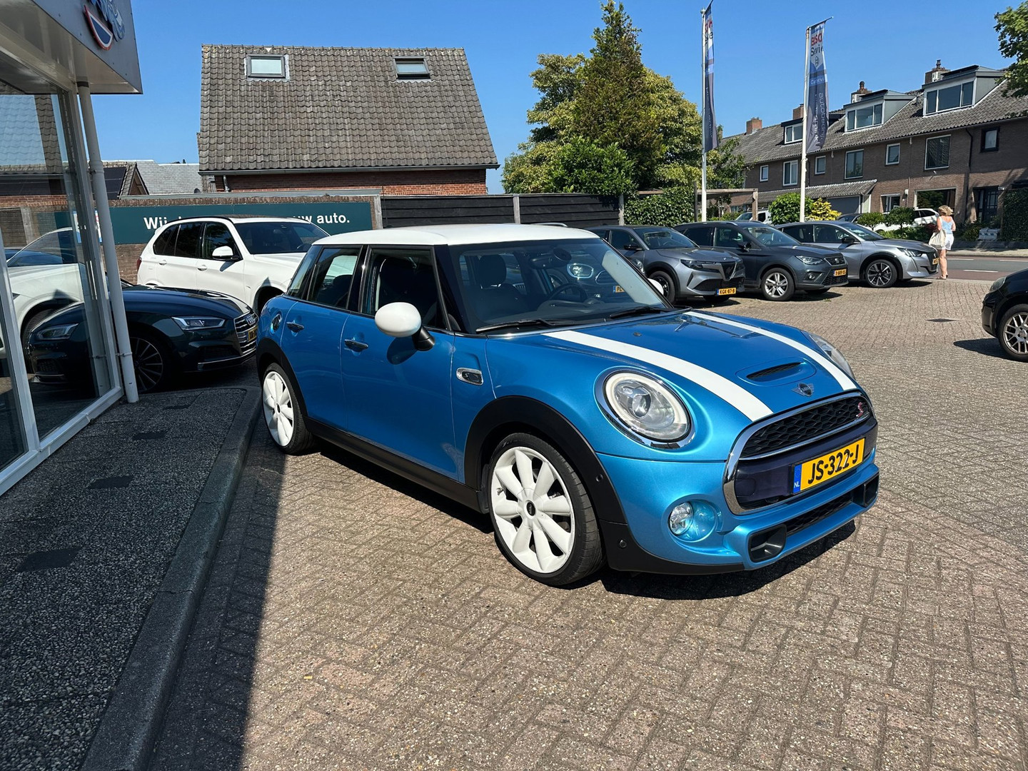 MINI MINI