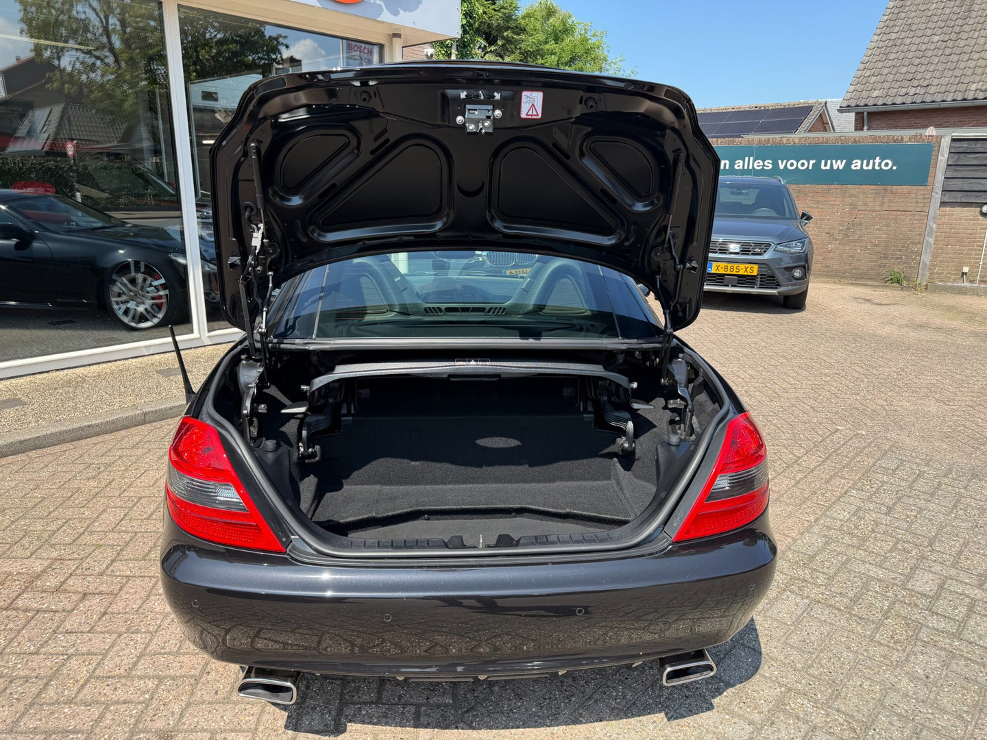 Mercedes-Benz Mercedes-Benz