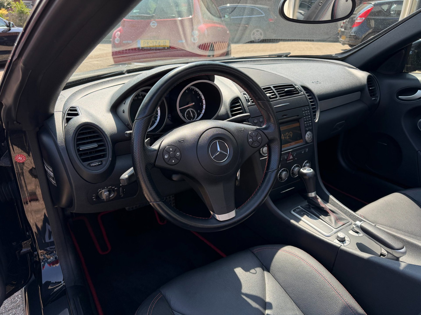 Mercedes-Benz Mercedes-Benz