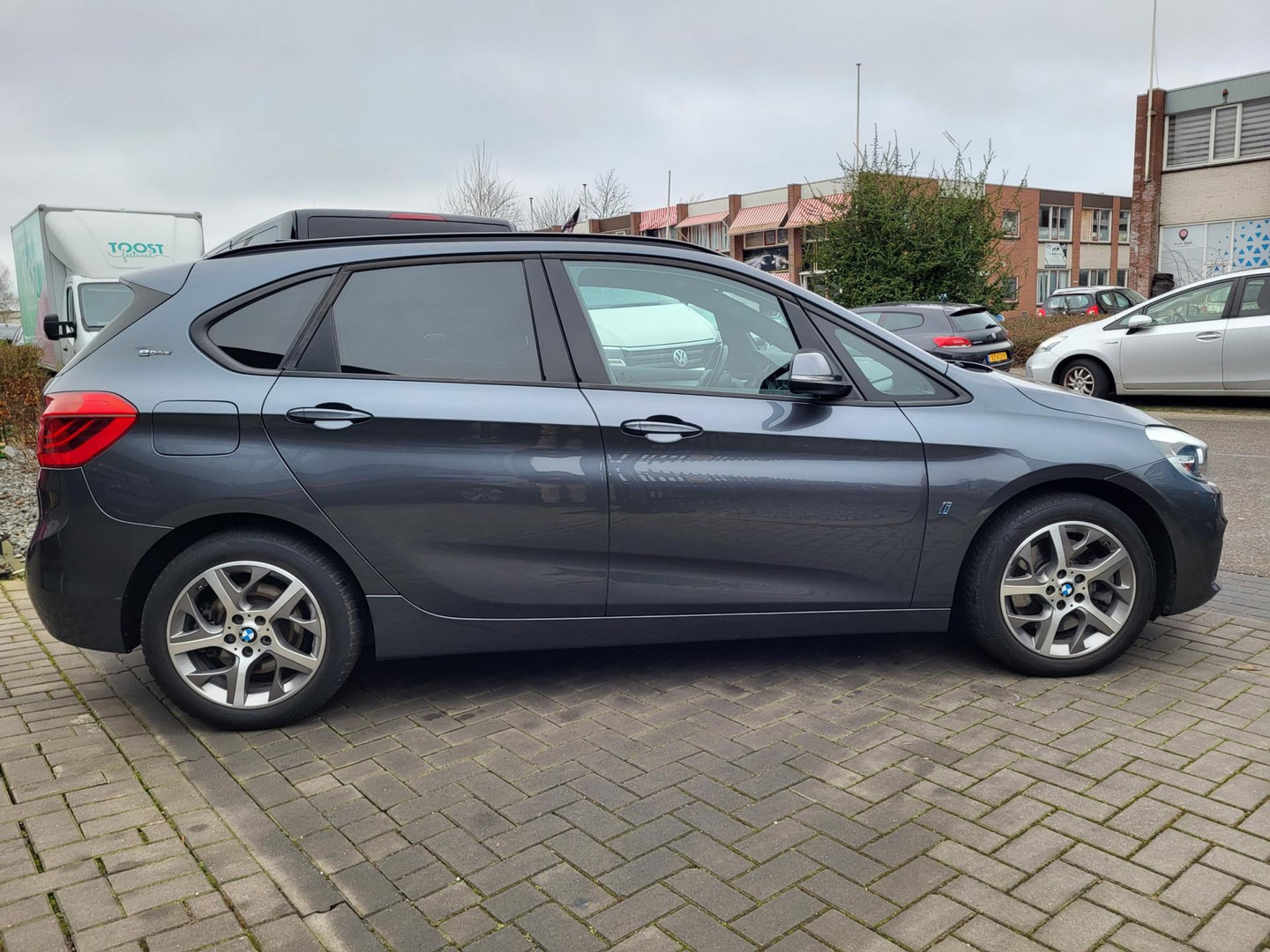 BMW