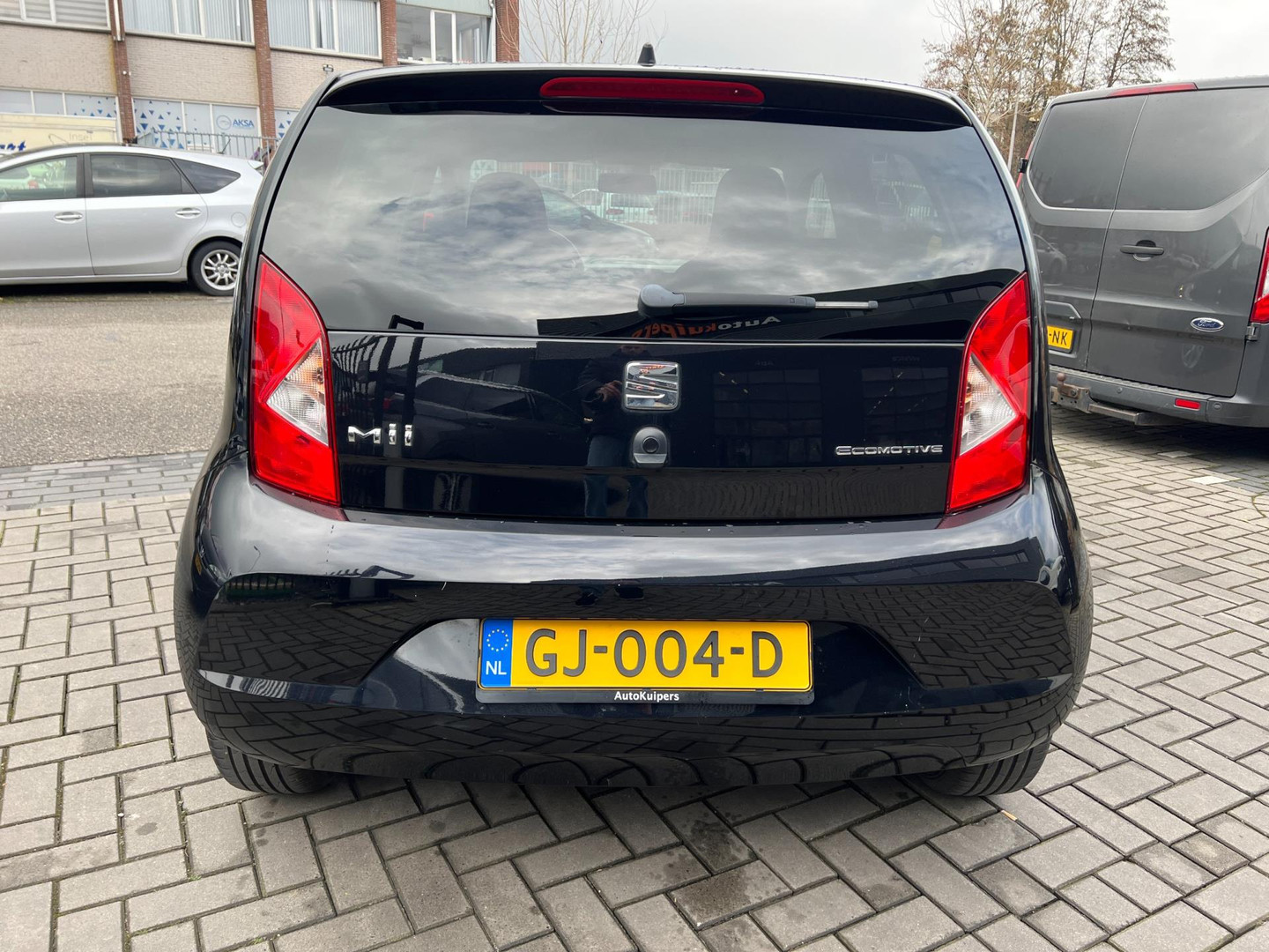 SEAT