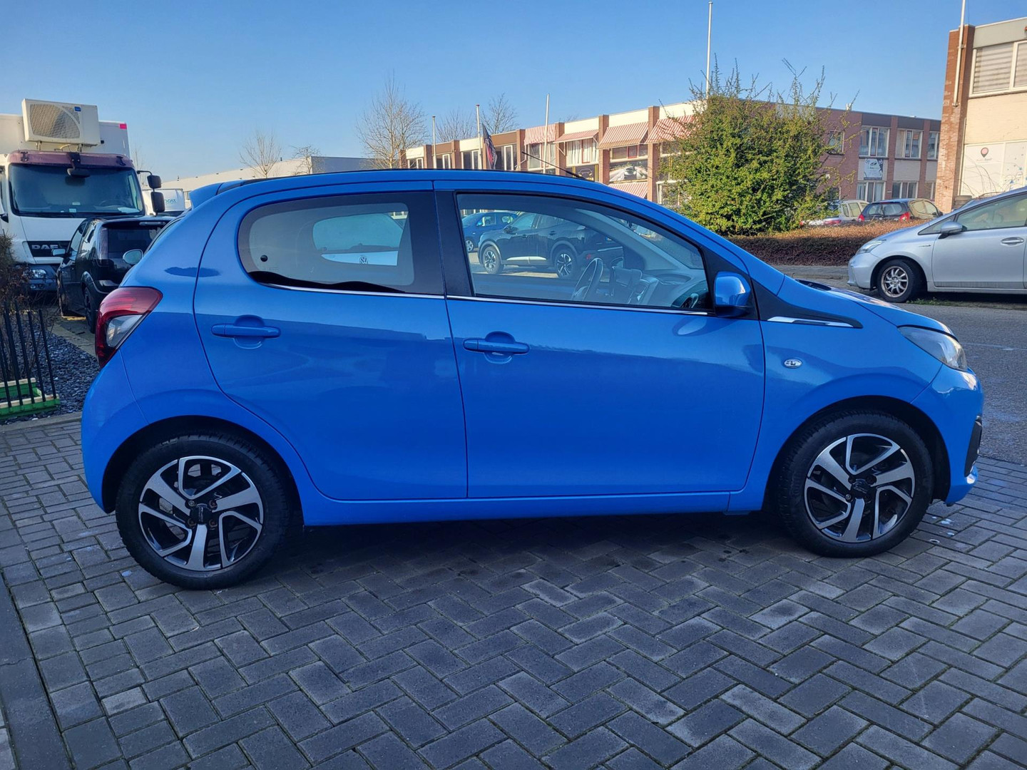 Peugeot