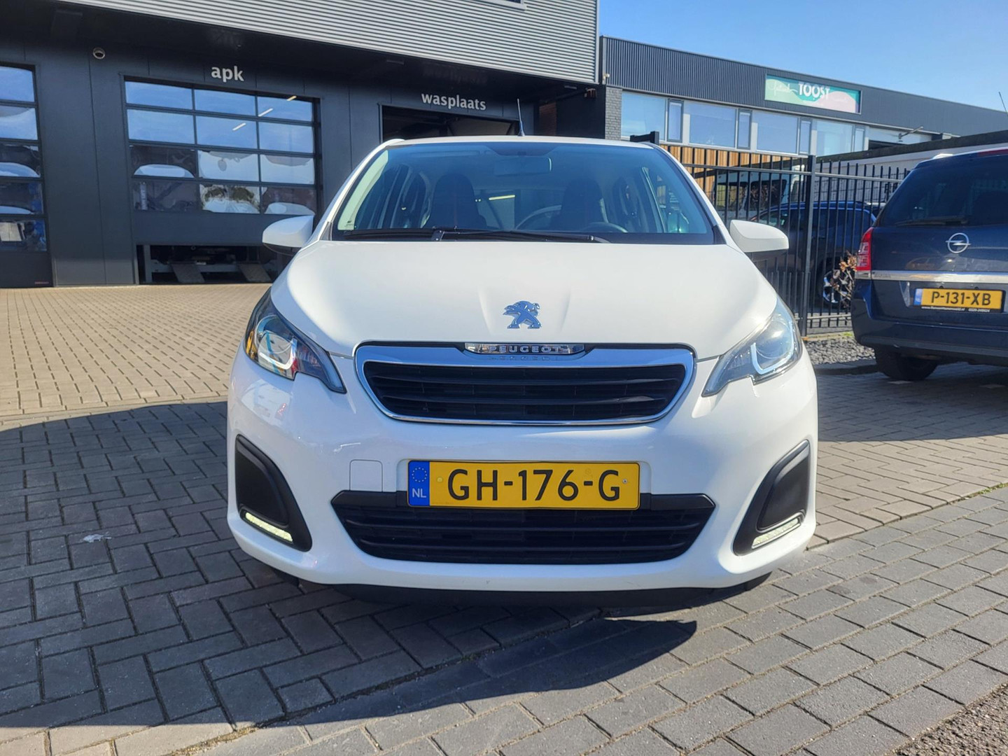 Peugeot