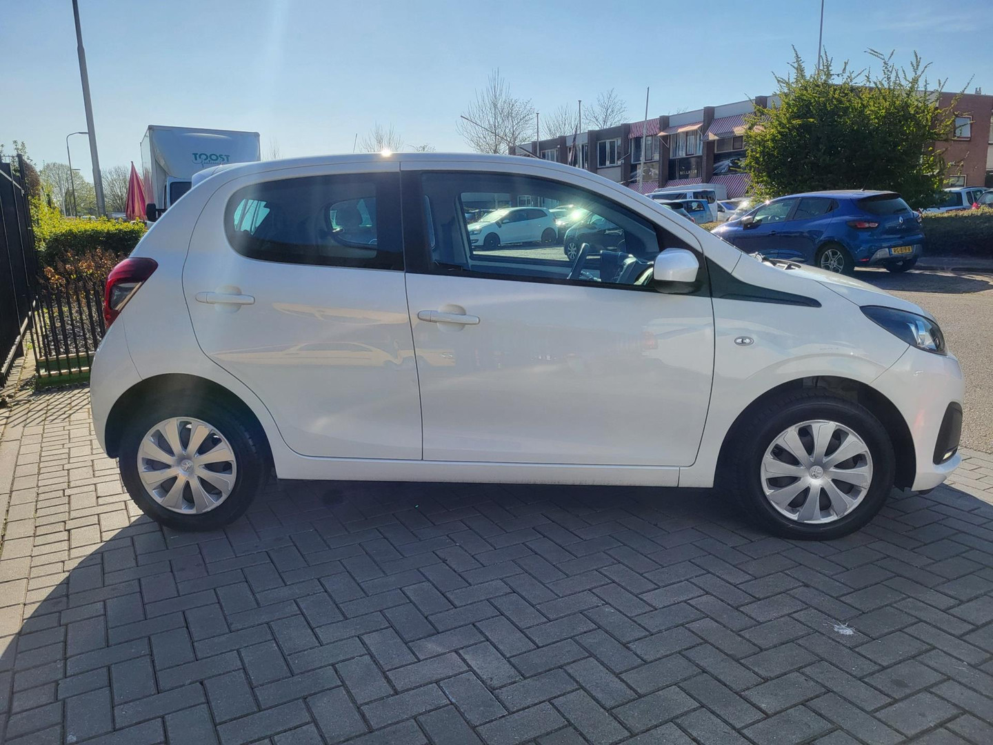Peugeot