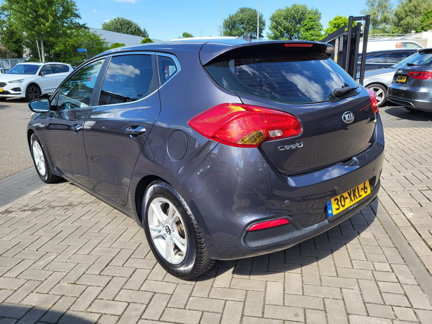 Kia Kia