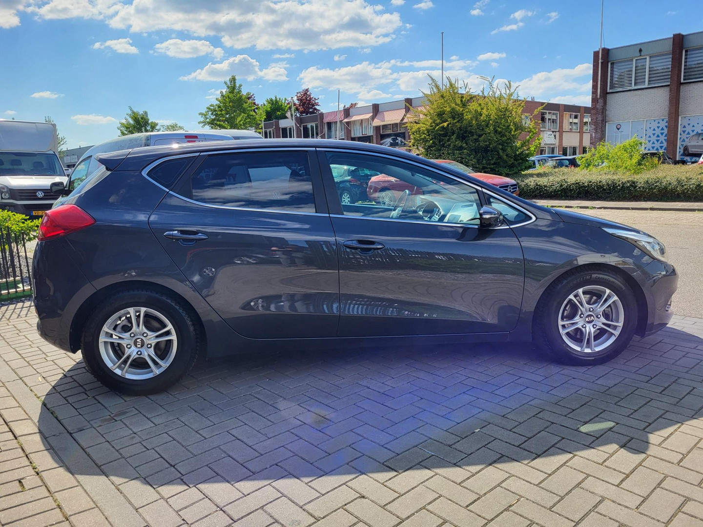 Kia Kia