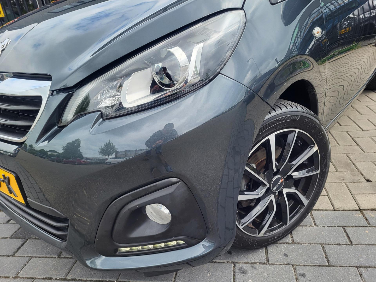 Peugeot