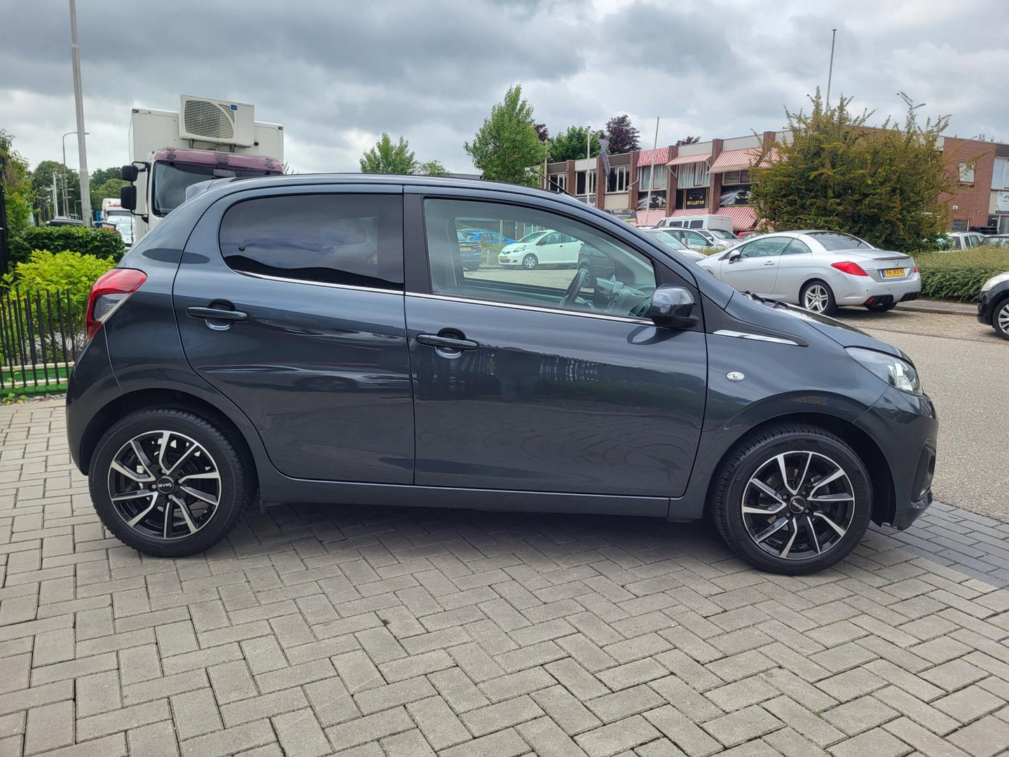 Peugeot
