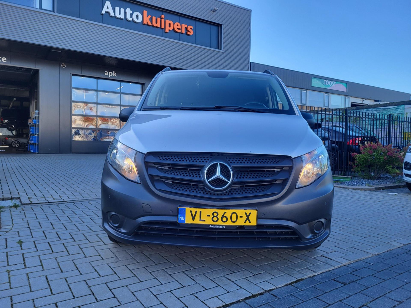 Mercedes-Benz