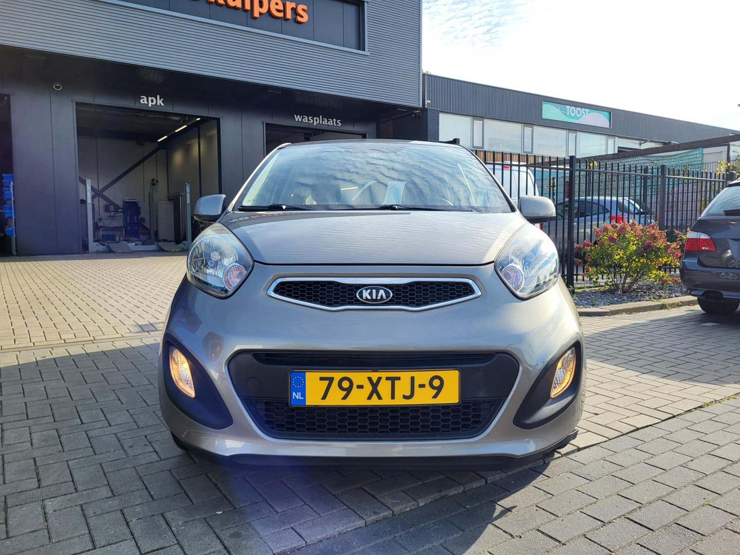 Kia