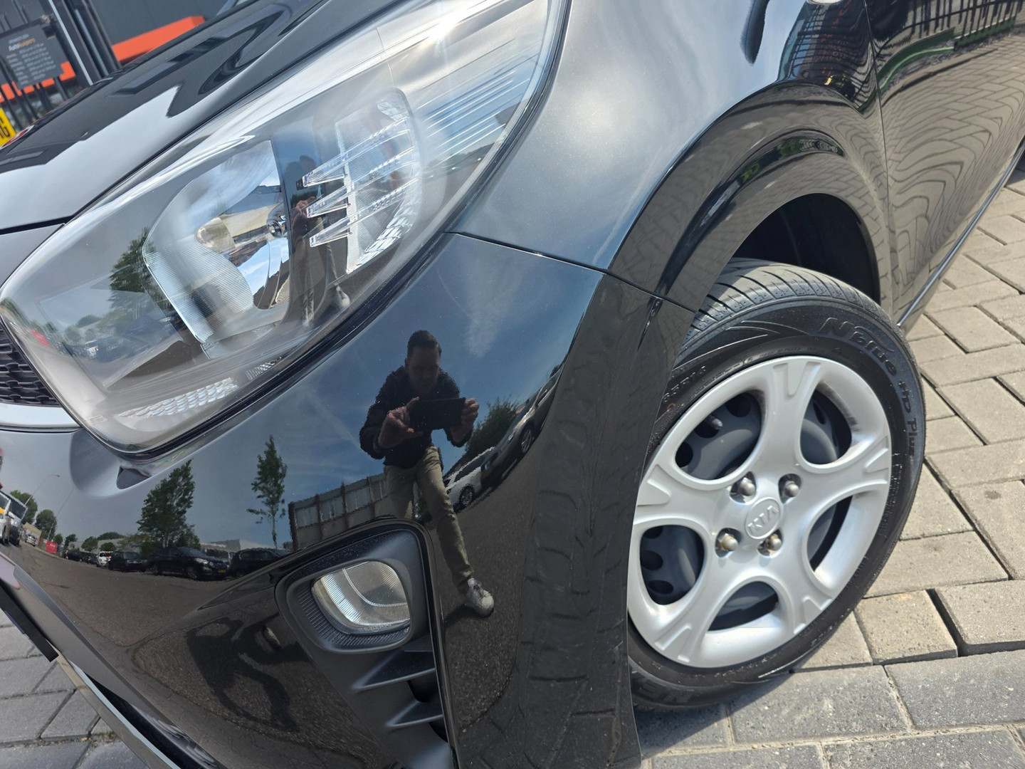Kia
