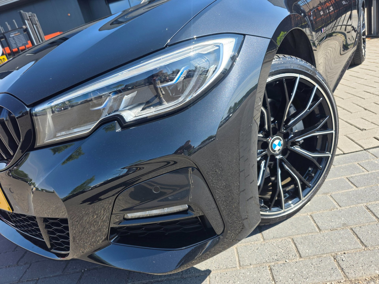 BMW