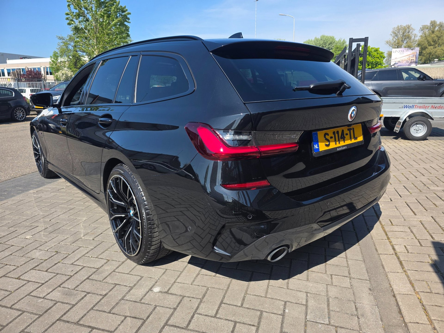 BMW