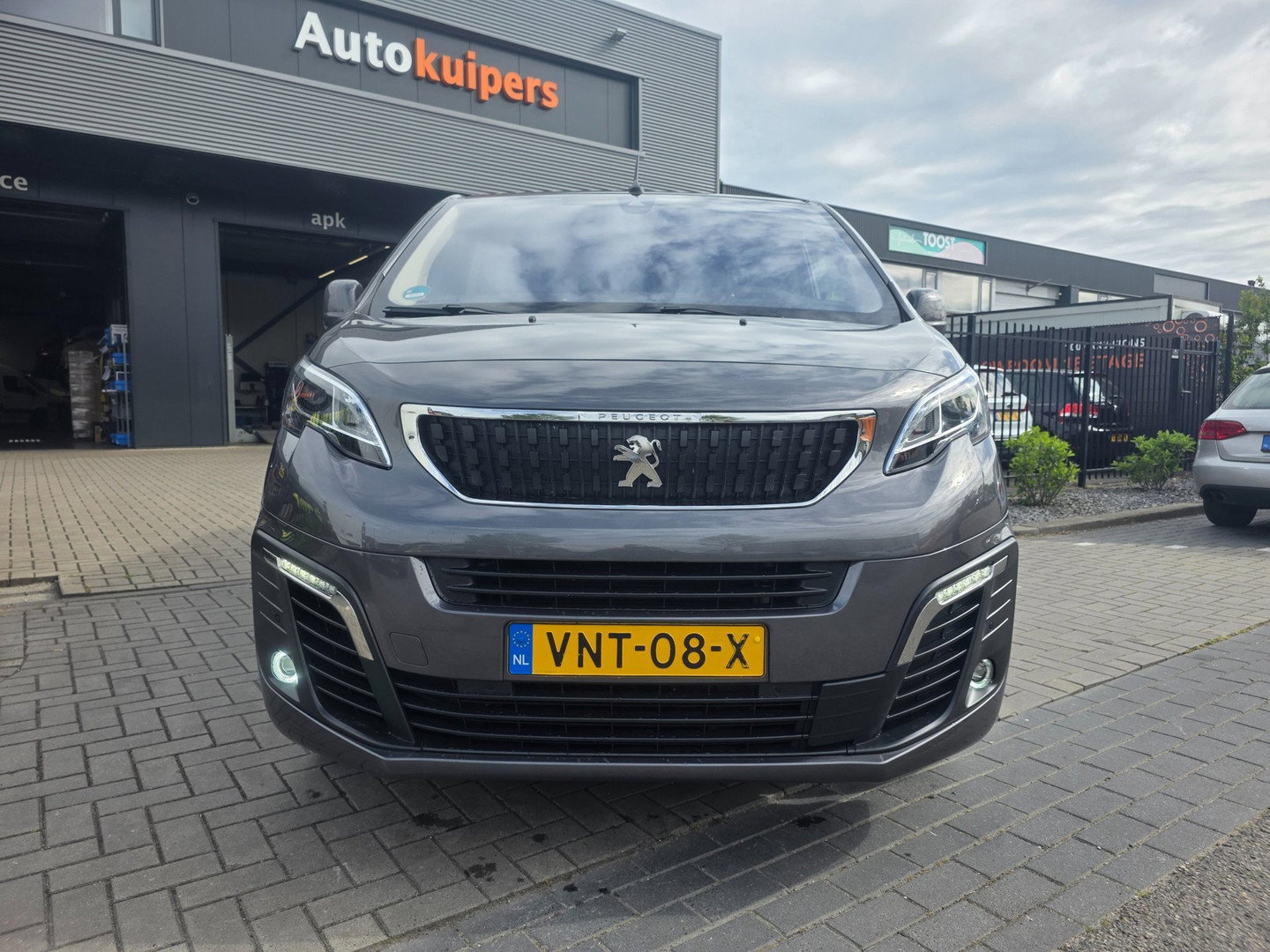 Peugeot Peugeot